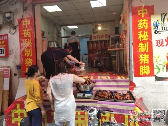 一小孩儿身患白血病,南昌儿童医院2岁儿童白血病