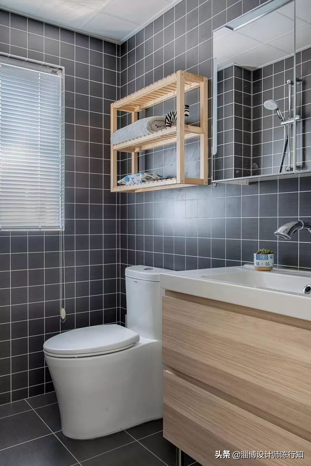 小卫生间装修技巧,小卫生间怎么装修放东西