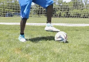 10分钟7个提高球感的控球练习,9个初学者控球动作