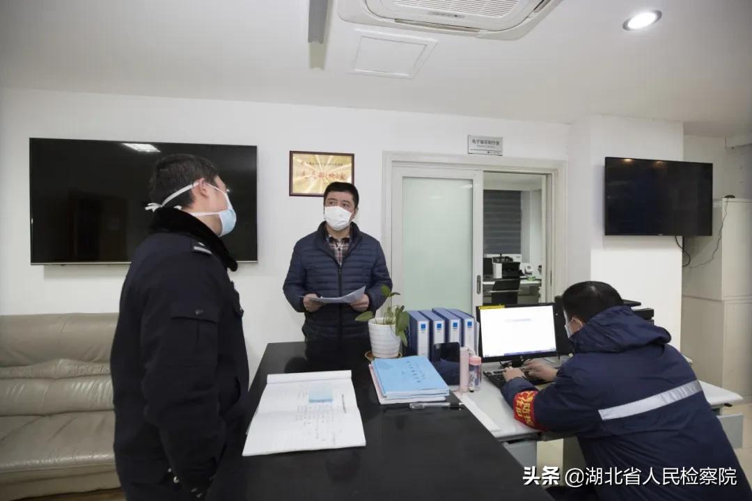 打赢疫情防控阻击战我们在行动,勠力同心战疫情不畏风雨勇向前