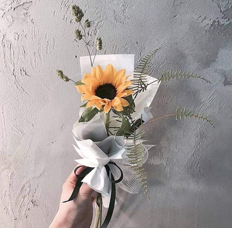 单支花束图片送女朋友,单支玫瑰花束怎么包装赶紧学起来