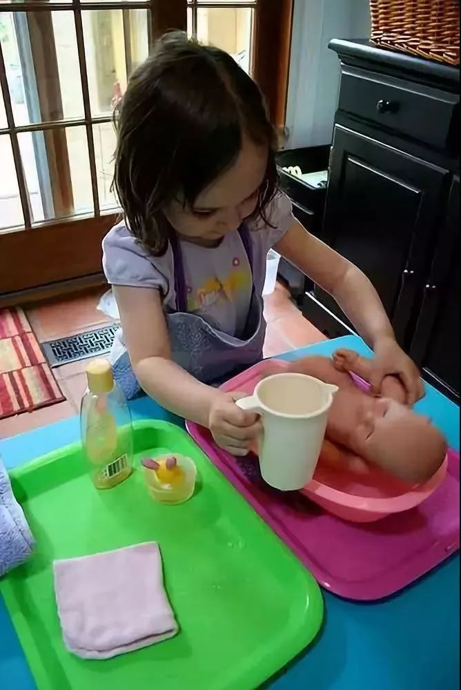 孩子一上幼儿园大便干咋回事,孩子在幼儿园不敢大便怎么办