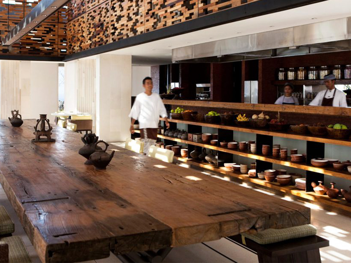 巴厘岛海边泳池度假酒店,巴厘岛海边酒店别墅推荐