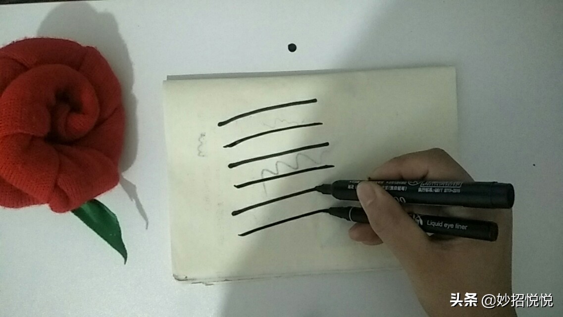 马克笔水彩笔记号笔怎么擦掉,眼线笔怎么用记号笔画