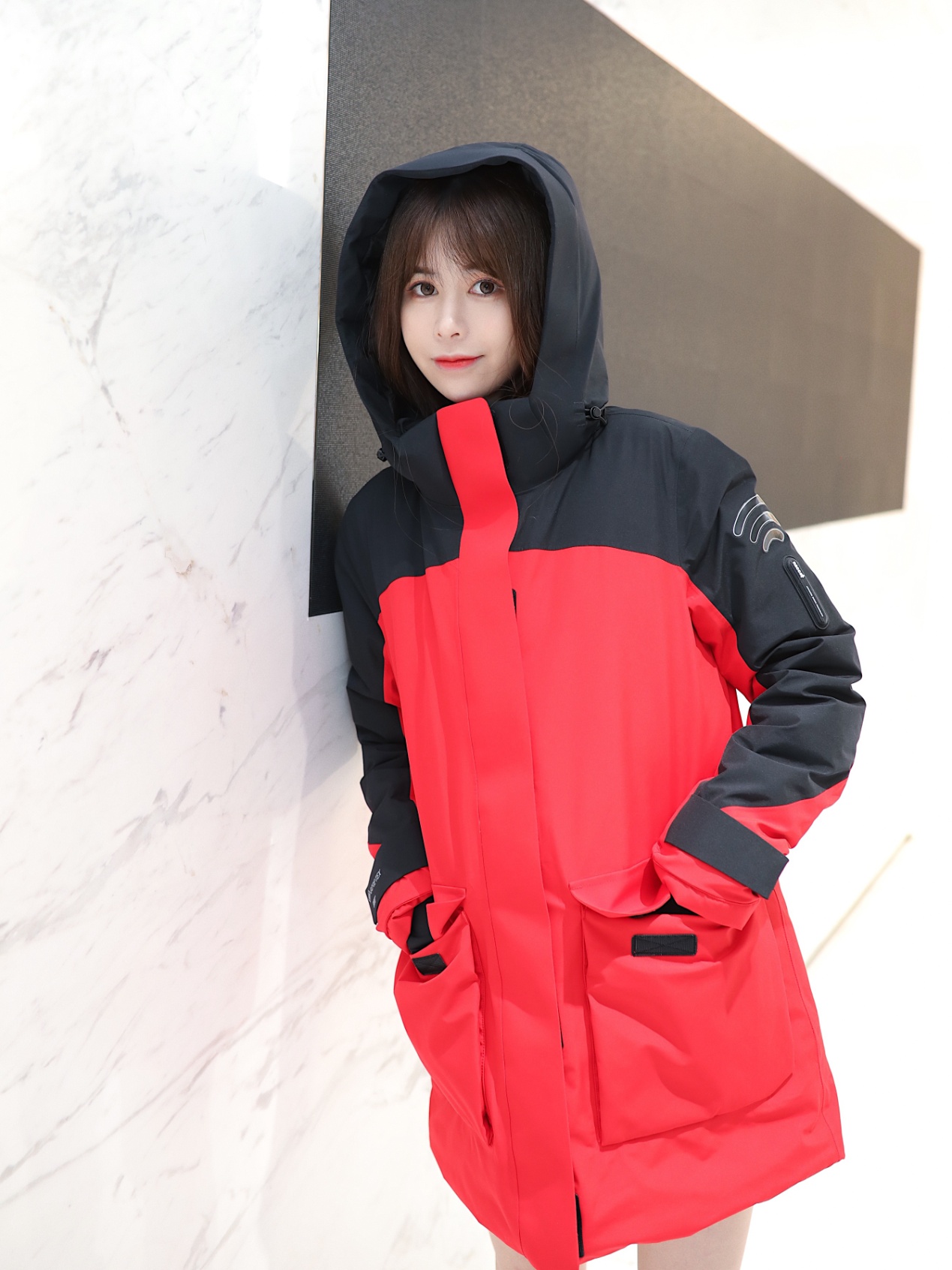 波司登新款时尚百搭潮流羽绒服,2022年最流行的波司登短款羽绒服