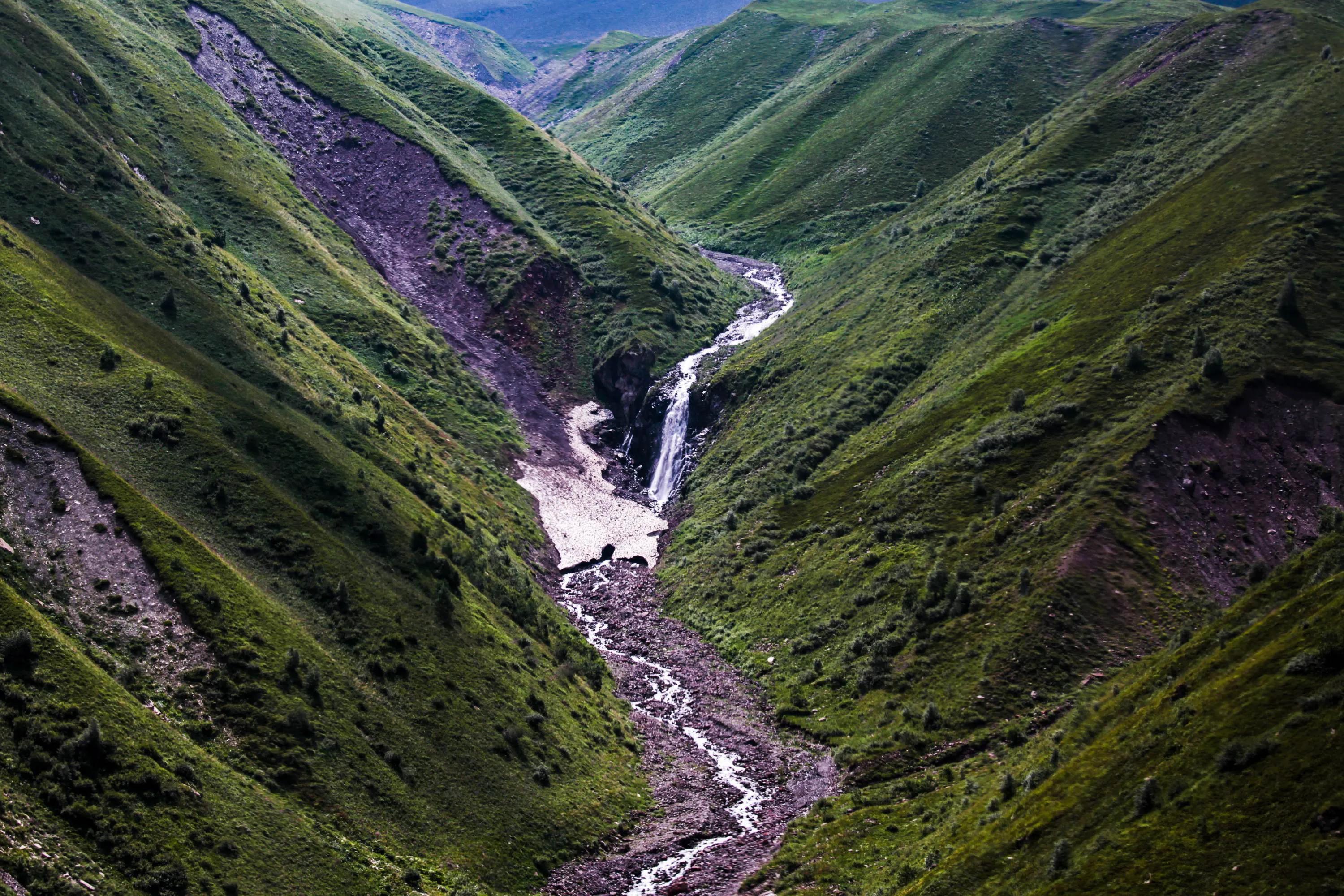 自驾格鲁吉亚高加索山区,卡兹别克山旅游攻略