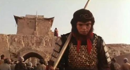 科幻电影中的未来空间,科幻电影中光速宇宙飞船穿越时空