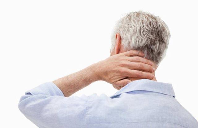 左边脖子总是跳跳疼,脖子锁骨处总是阵疼是什么原因