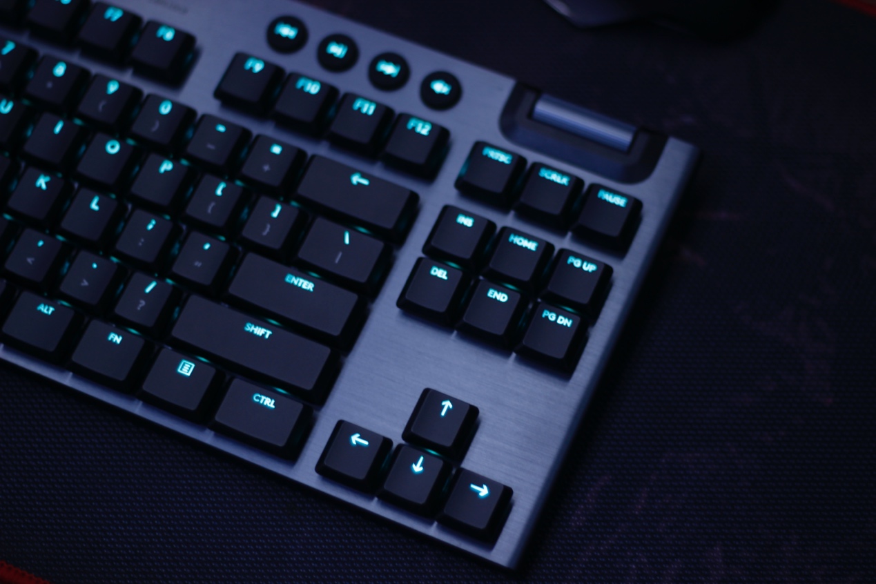 罗技gprox和g913键盘测评,罗技g913开箱测评