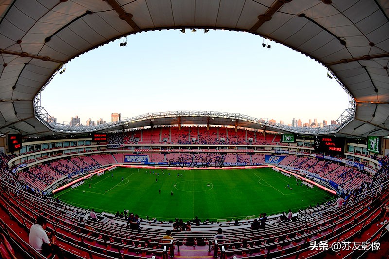 中国第一座专业足球场,国内第一个足球场