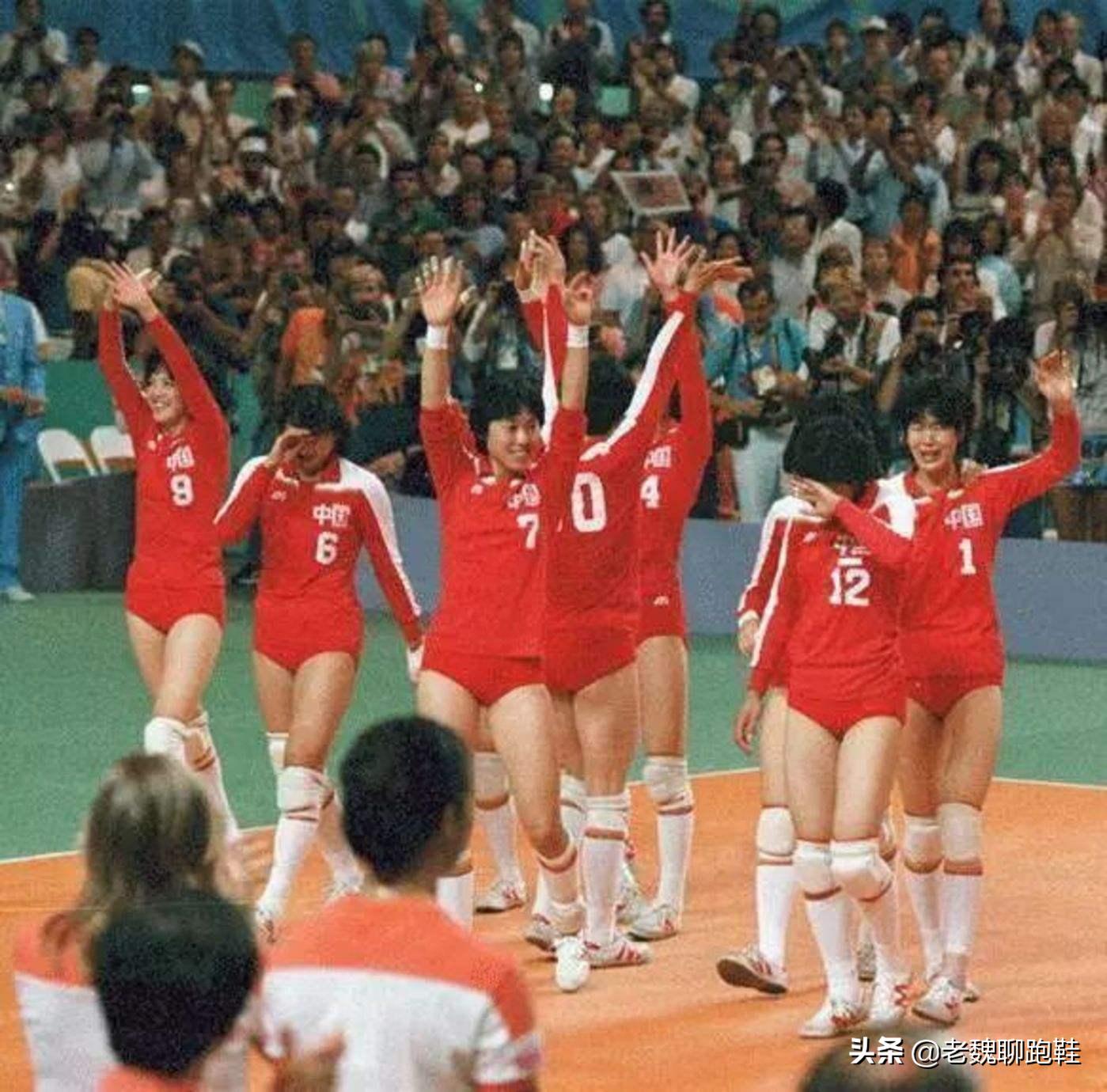 从濒临破产到年入百亿,从破产到年入过亿