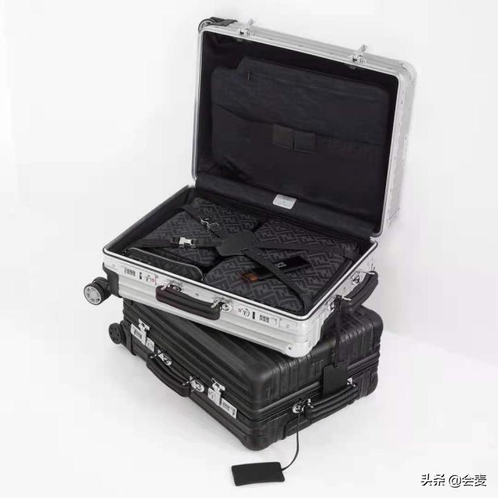 fendi2018春夏包,rimowaxfendi限量联名行李箱
