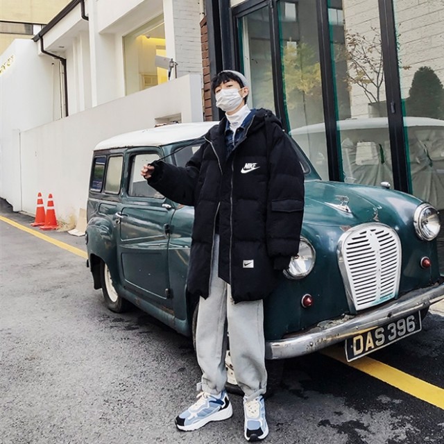 耐克衣服哪个系列穿着好看,耐克红色卫衣新年款