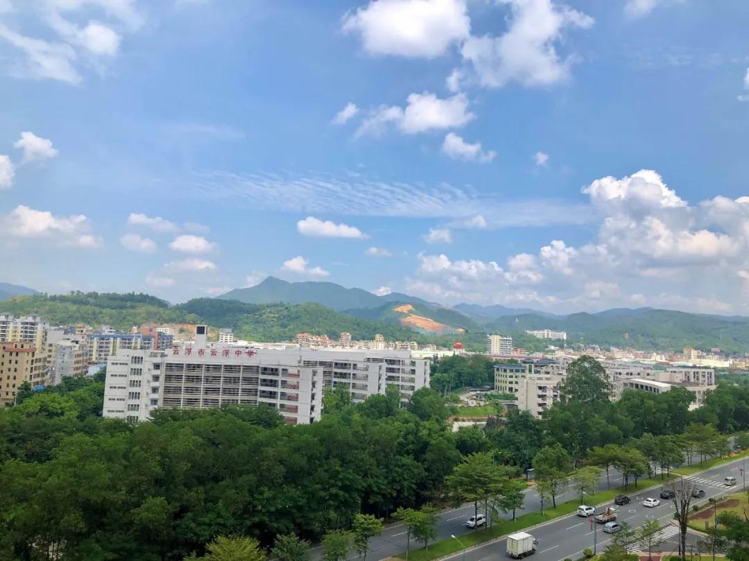云浮市云浮中学全景,云浮市云浮中学怎么样