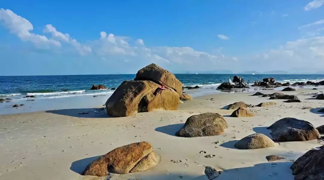 深圳最值得去的海边大小梅沙,深圳大梅沙人气最旺海滩