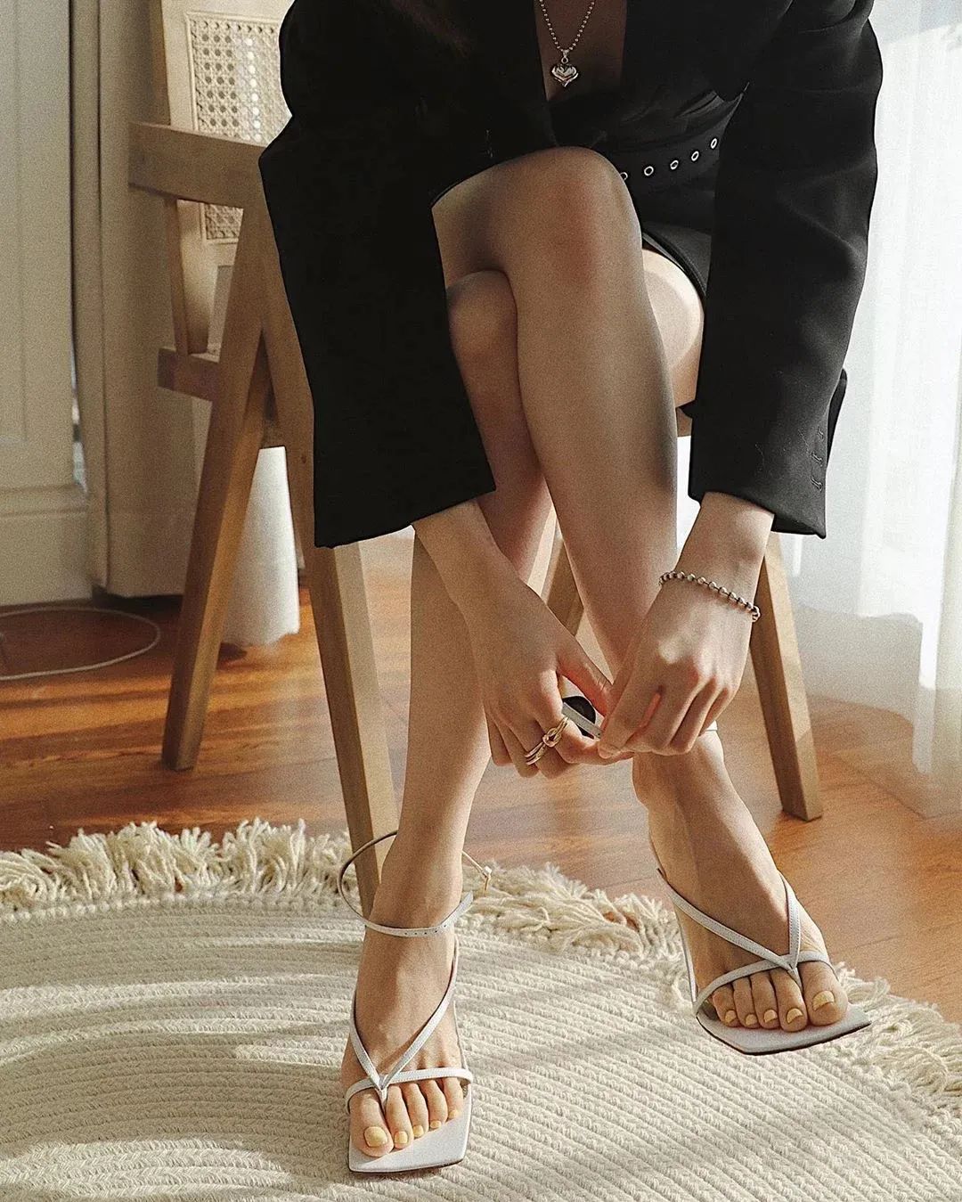 今年最流行的方跟凉鞋,又好看又好穿的凉鞋