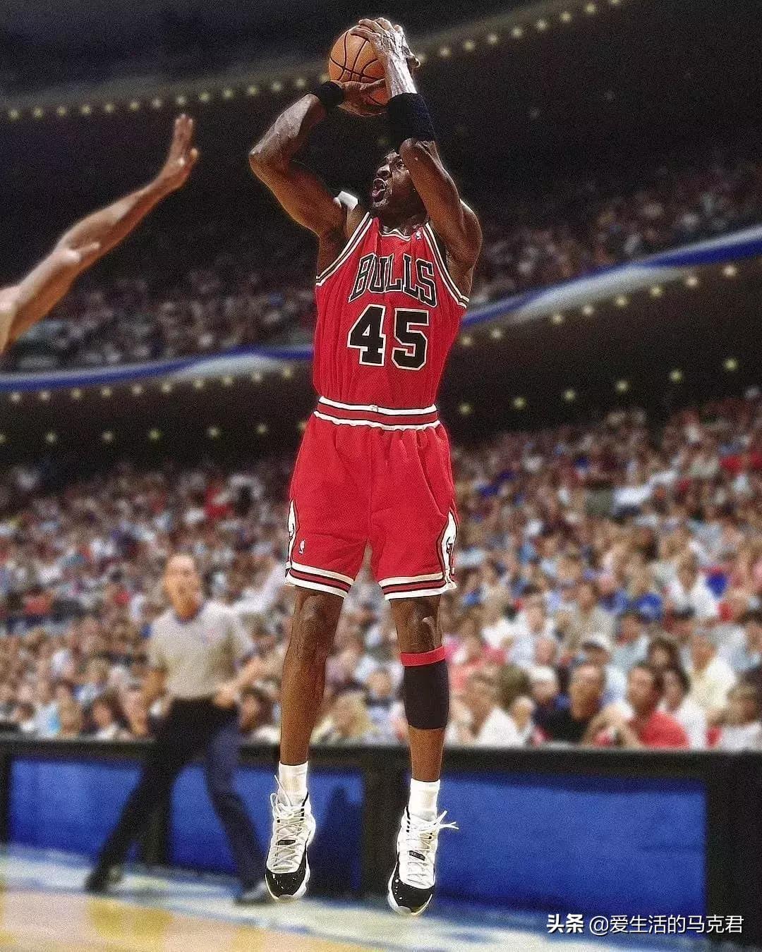 斥巨资实测当下最火的5个球鞋交易平台，毒和nice到底谁更好用？