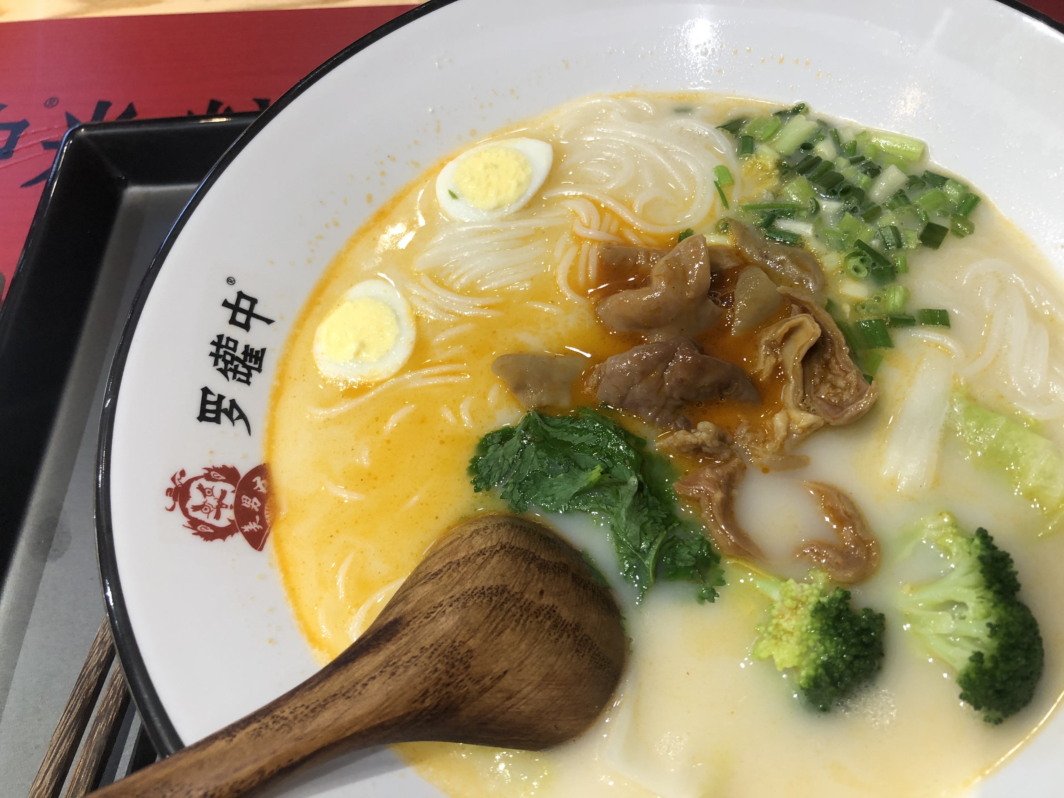 吃现成的还嫌难吃,吃现成的还嫌不好吃