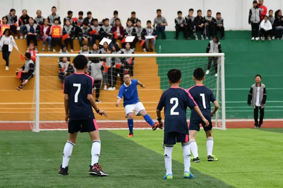 黄冈市第八届校园足球联赛决赛,黄州区思源足球比赛