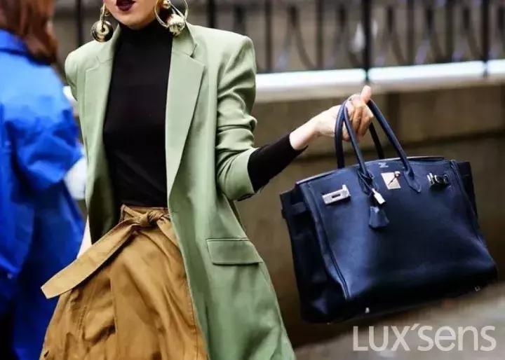 活了二十多年才知道,买爱马仕原来可以不用配货?