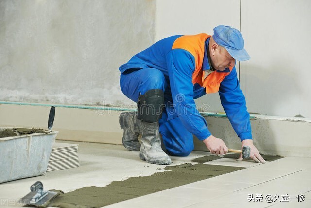 地面贴砖和找平可以一起做么,两者之间的先后顺序是什么