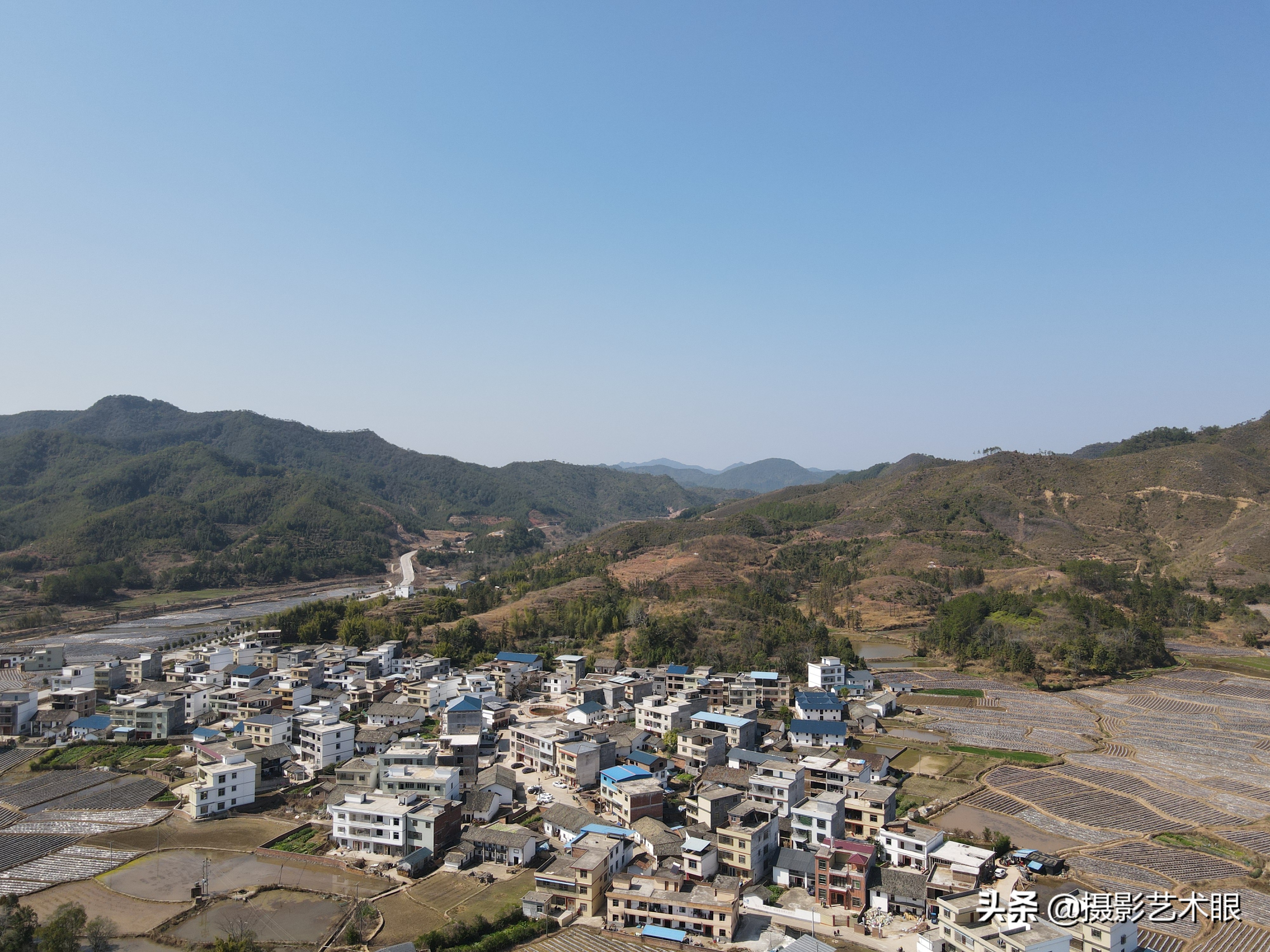 大疆无人机air2现在还值得入手吗,大疆mavicair2无人机怎么用