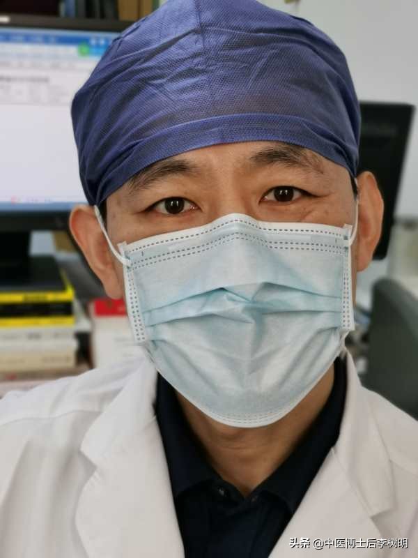 肩袖损伤手臂外展抬起肩痛的原因,医学科普右肩疼是怎么回事