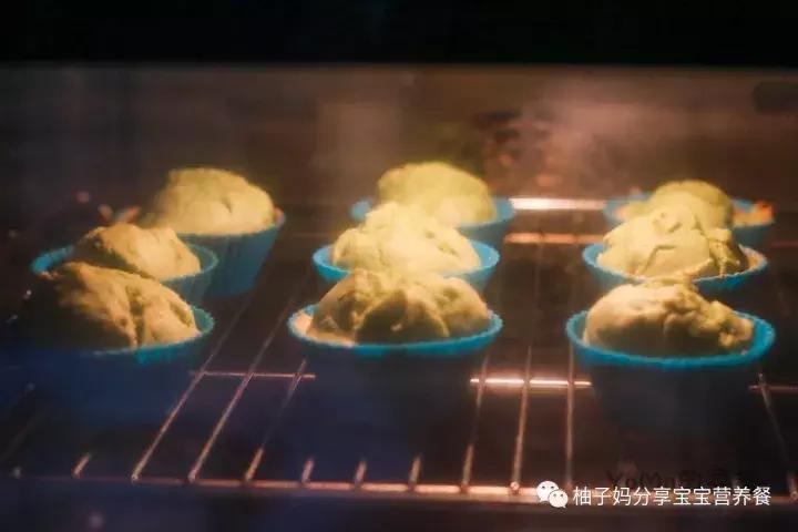 蓬松酥软的蛋糕,海苔酥松紫米蛋糕