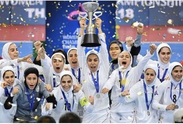 伊朗女子足球队员死亡,伊朗女足国脚确诊新冠了吗