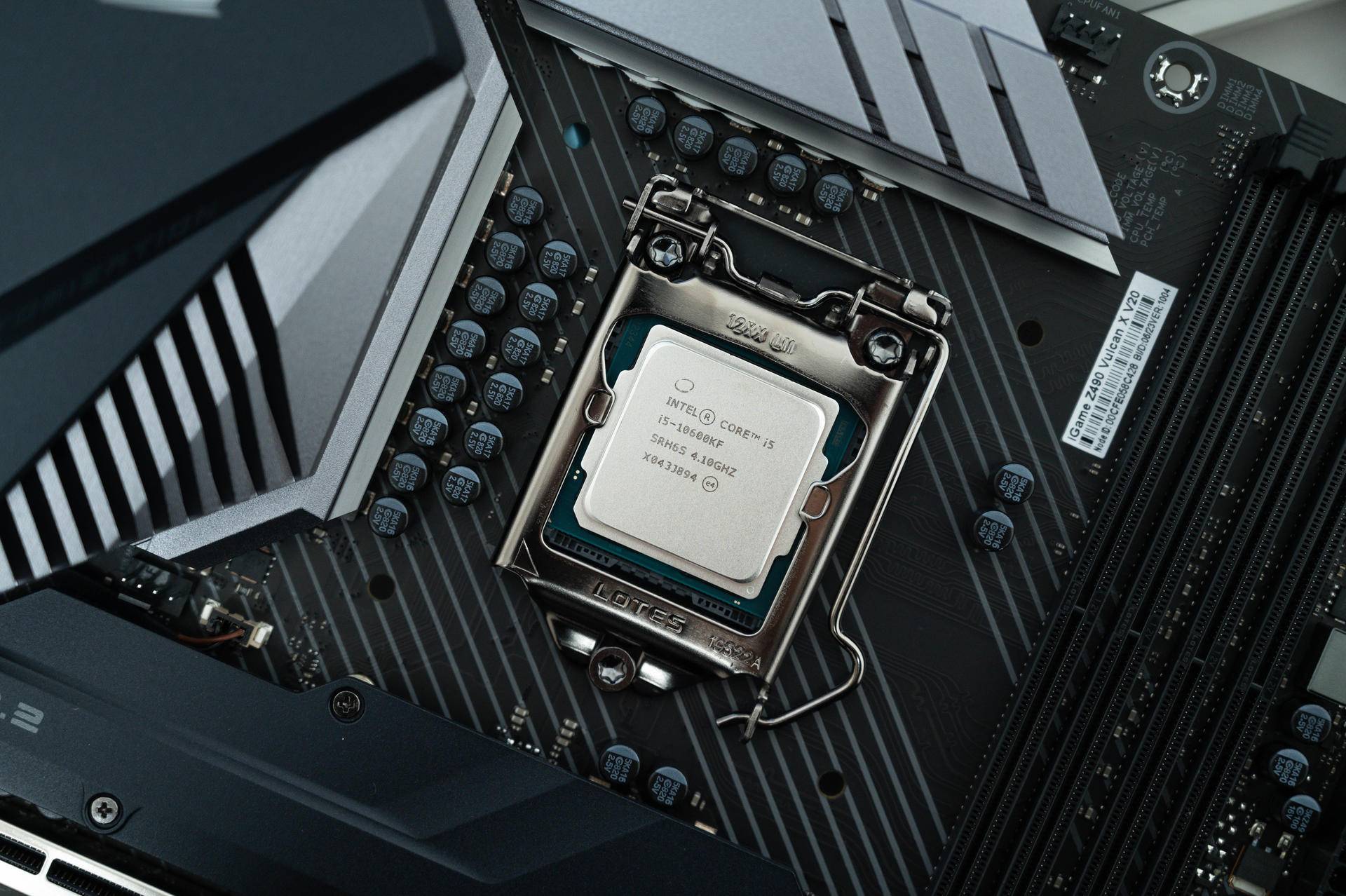 性价比游戏主机分享，玩家的甜品级显卡有了那处理器要怎么选？