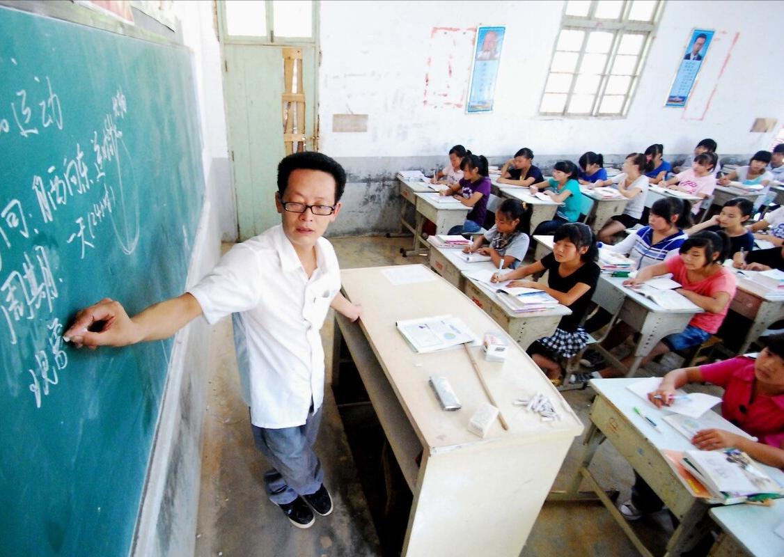 哪些省教师职称按教龄自然晋升,关于教师中级职称评定的最新规定