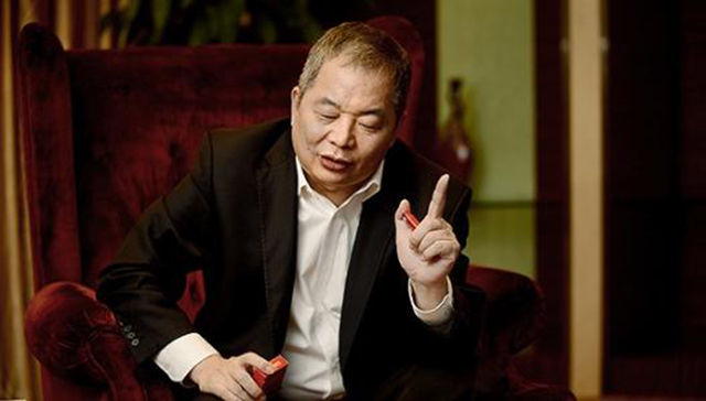 给国家足球队捐款一亿,给足球队的奖金