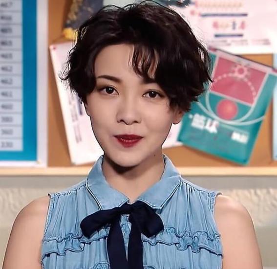 郭采洁最新短发照片,郭采洁今年多大