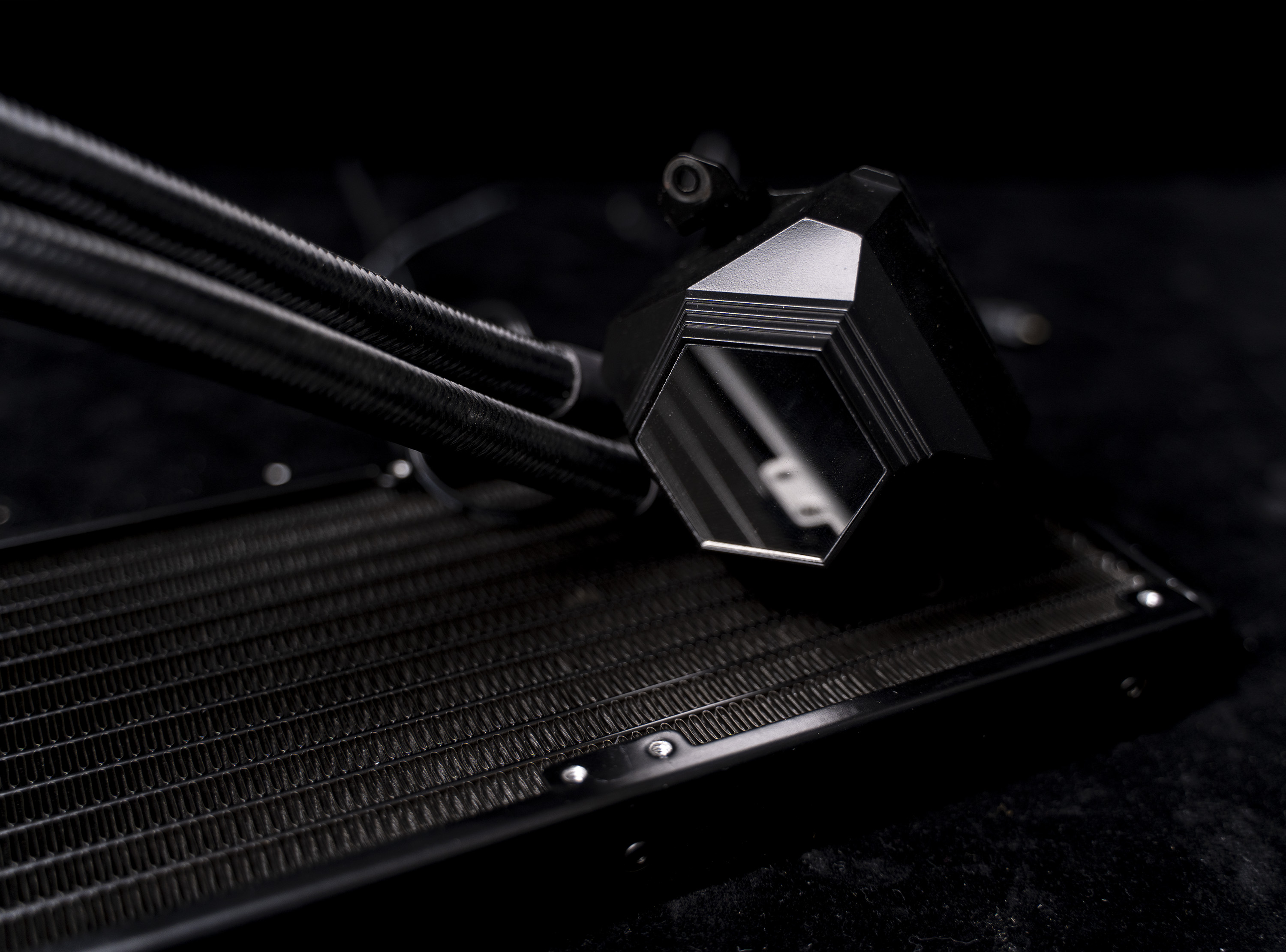 联力鬼斧机箱使用感受,联力鬼斧机箱装机配件推荐