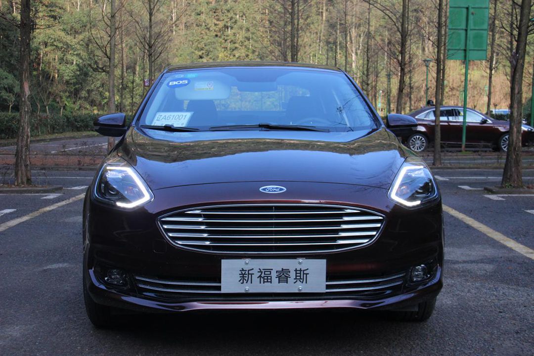 试驾福睿斯三缸手动,福睿斯三缸真的抖动厉害吗