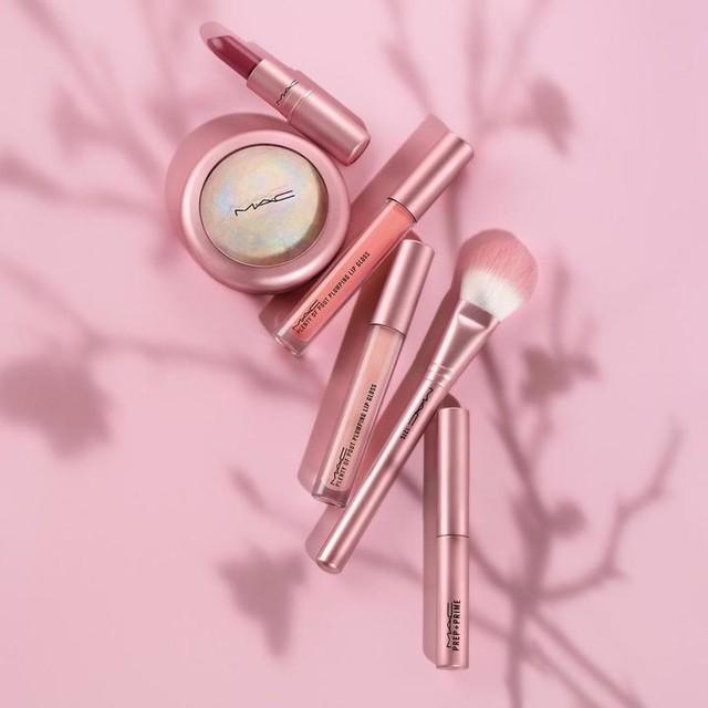 如果看不到樱花盛开，就用这些单品互赠一整个春天