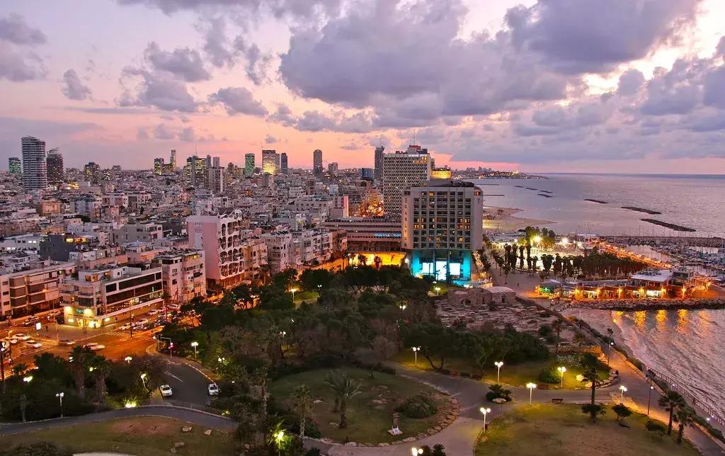 当古老文明与现代艺术相遇，我看见了不一样的中东