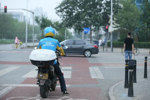 开车跑闪送是骗局吗,深圳带车跑闪送