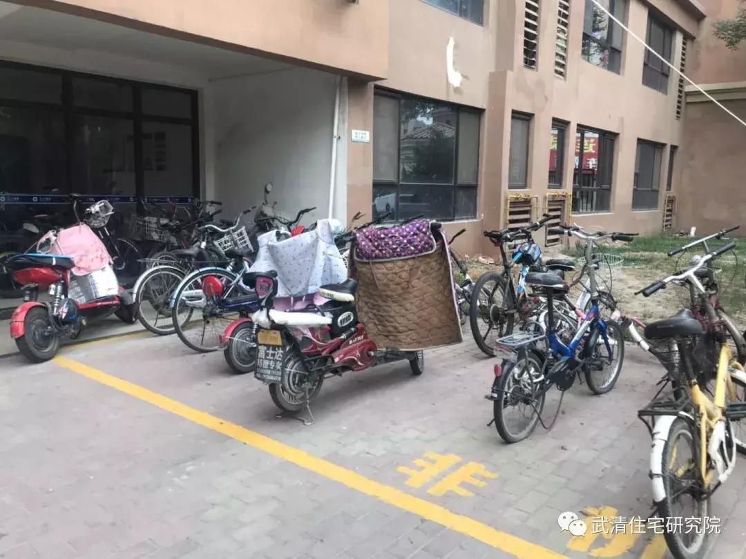 天津市大妈买菜,小区买菜大妈