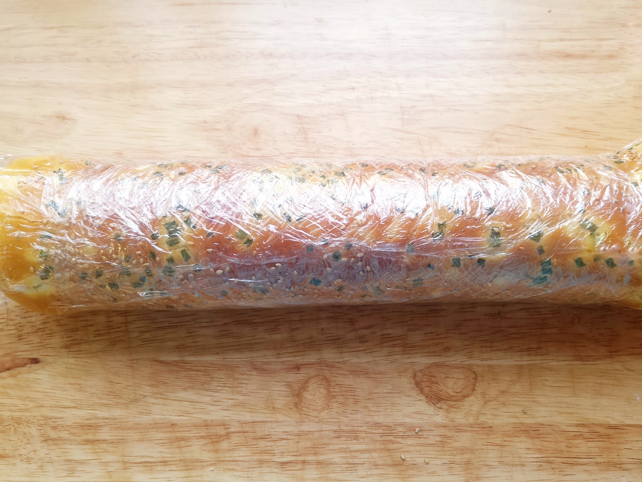 香葱肉松面包卷开裂是怎么回事,肉松面包怎么做不开裂