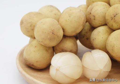 西双版纳水果市场榴莲 (上海亚洲最大的水果批发市场榴莲)