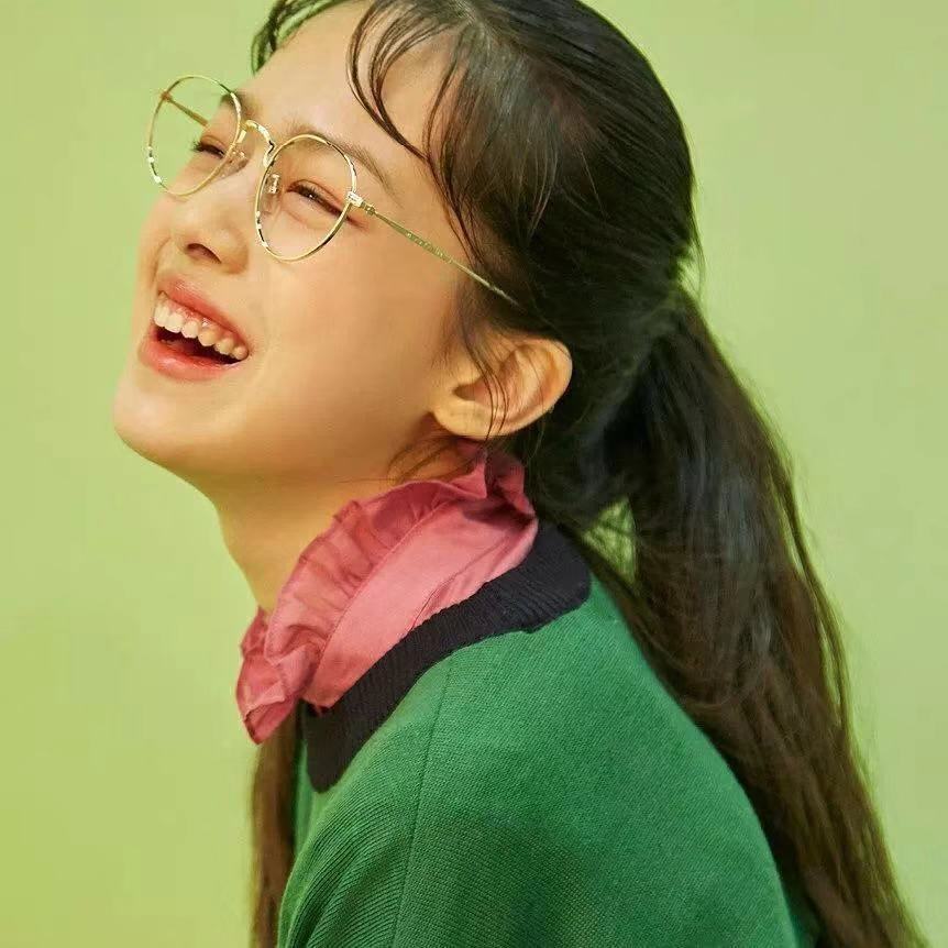 碎发刘海减龄还是八字刘海减龄,碎发刘海和胎毛刘海哪个好看