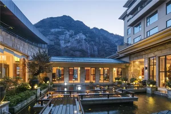 中国最美度假酒店top100最新,中国最值得体验的100家酒店