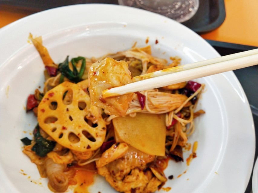 高校食堂三楼,高校食堂三杯鸡