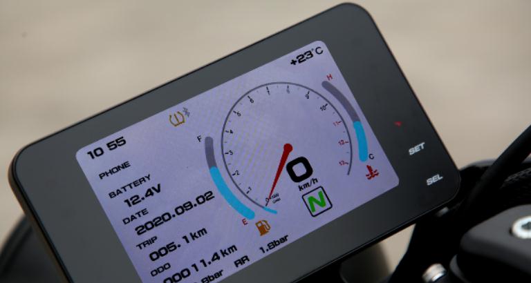 摩疆mj917运动版与标准版有区别吗,摩疆mj917评测油耗多少