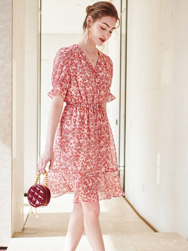 个性女装小众设计品牌货源,深圳原创高端女装私人订制