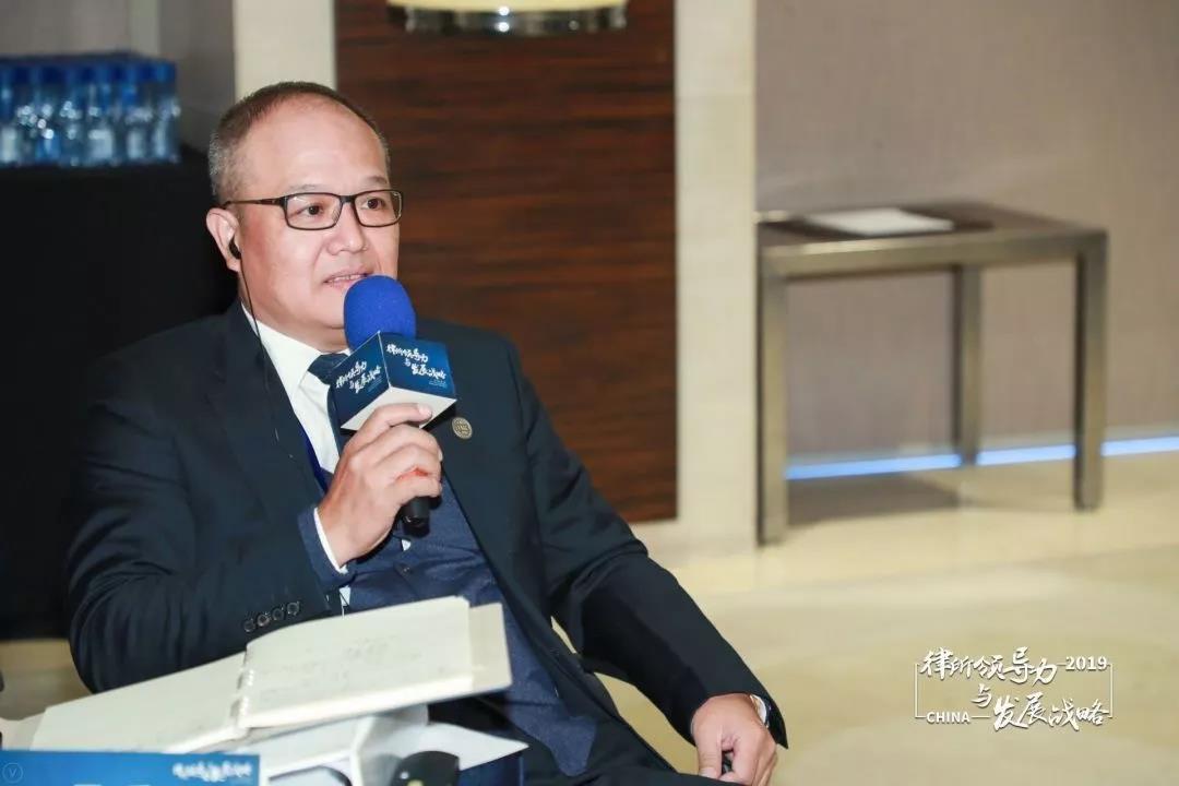 律师怎么一步步成长,律师从此走上了人生巅峰