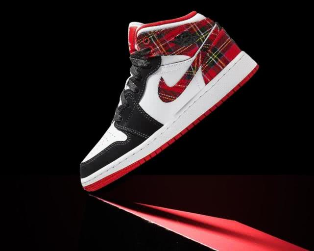 你的鞋柜里不能没有一双球鞋,你的鞋柜里有这么一双小脏鞋吗