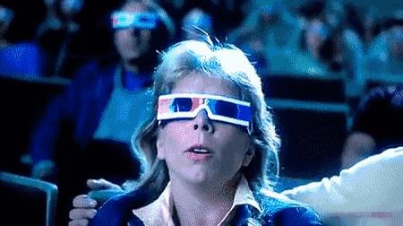 我花100块,在4D影院买了一场毒打