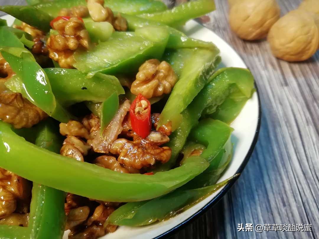 香油炒核桃仁治咳嗽吗,核桃和它一炒3天止咳秒杀止咳药